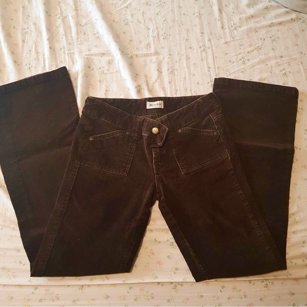 🤎 Brown Low Rise Corduroy Flare Pants